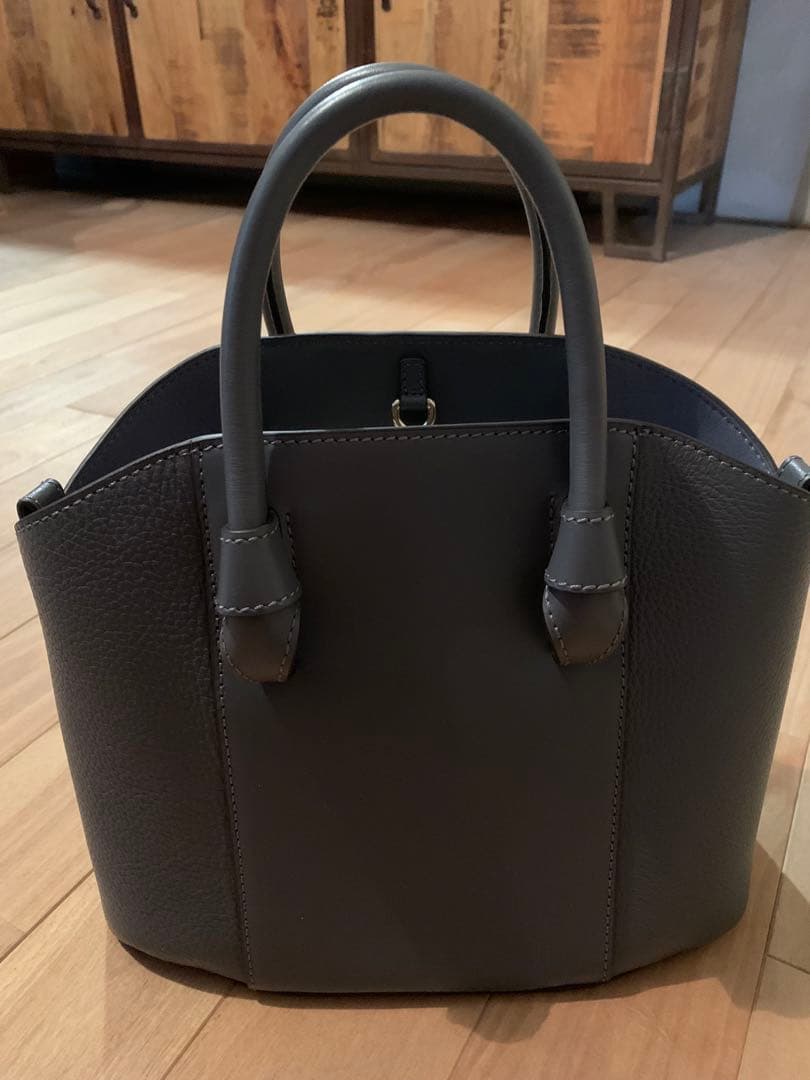 【美品】FURLA グレー ハンドバッグ