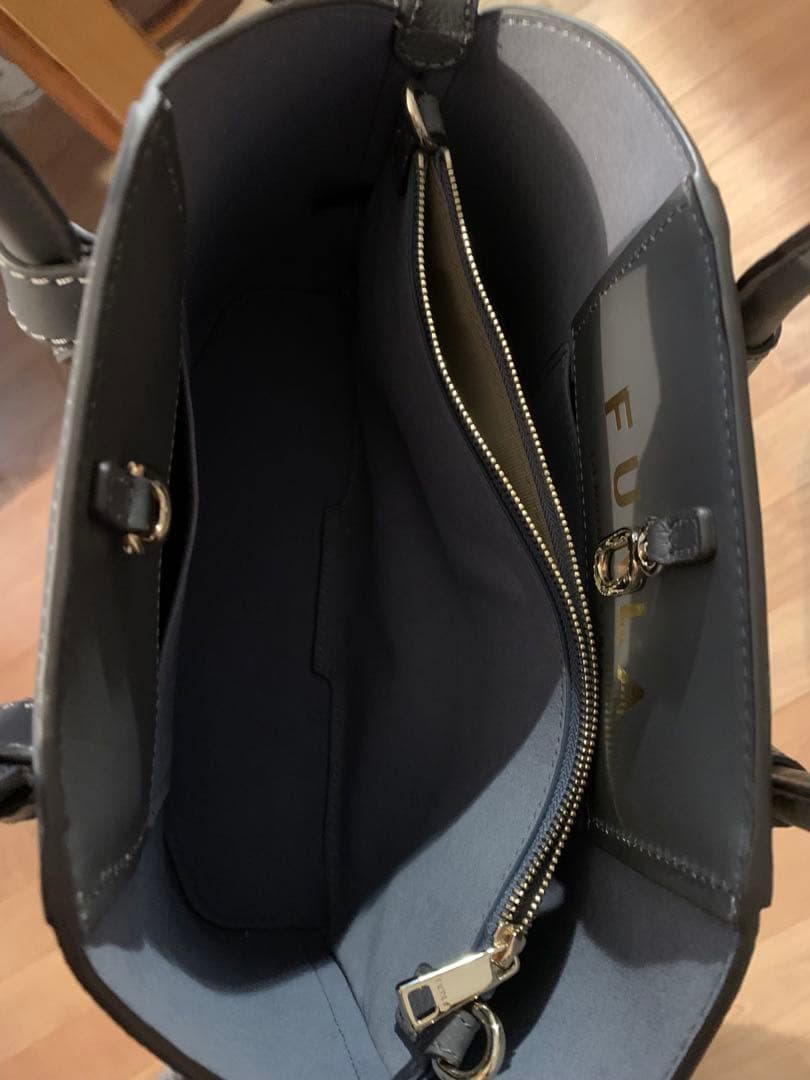 【美品】FURLA グレー ハンドバッグ