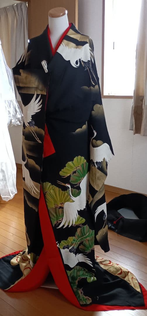 花嫁黒引き振袖