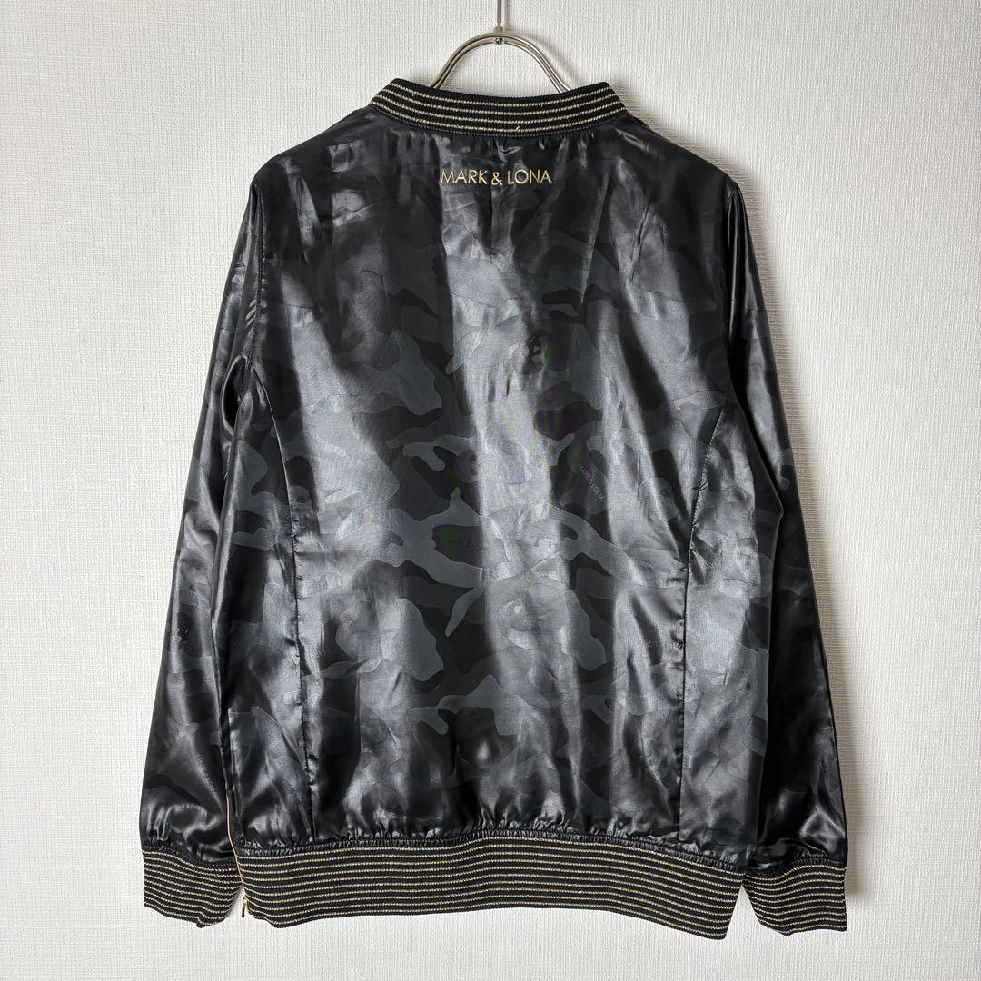 マークアンドロナ　Vネックプルオーバーウィンドブレーカー　裏メッシュ　ピステ