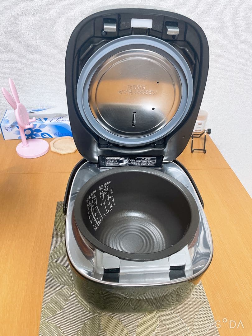 東芝　真空圧力IHジャー炊飯器　RC-10VSV 5,5合　23年製　動作保証