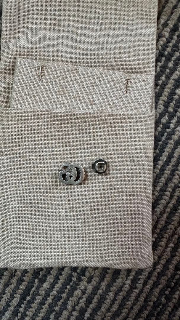 星野源プロフ推奨GUCCI グッチ GG マーモント ダブルG ピアス