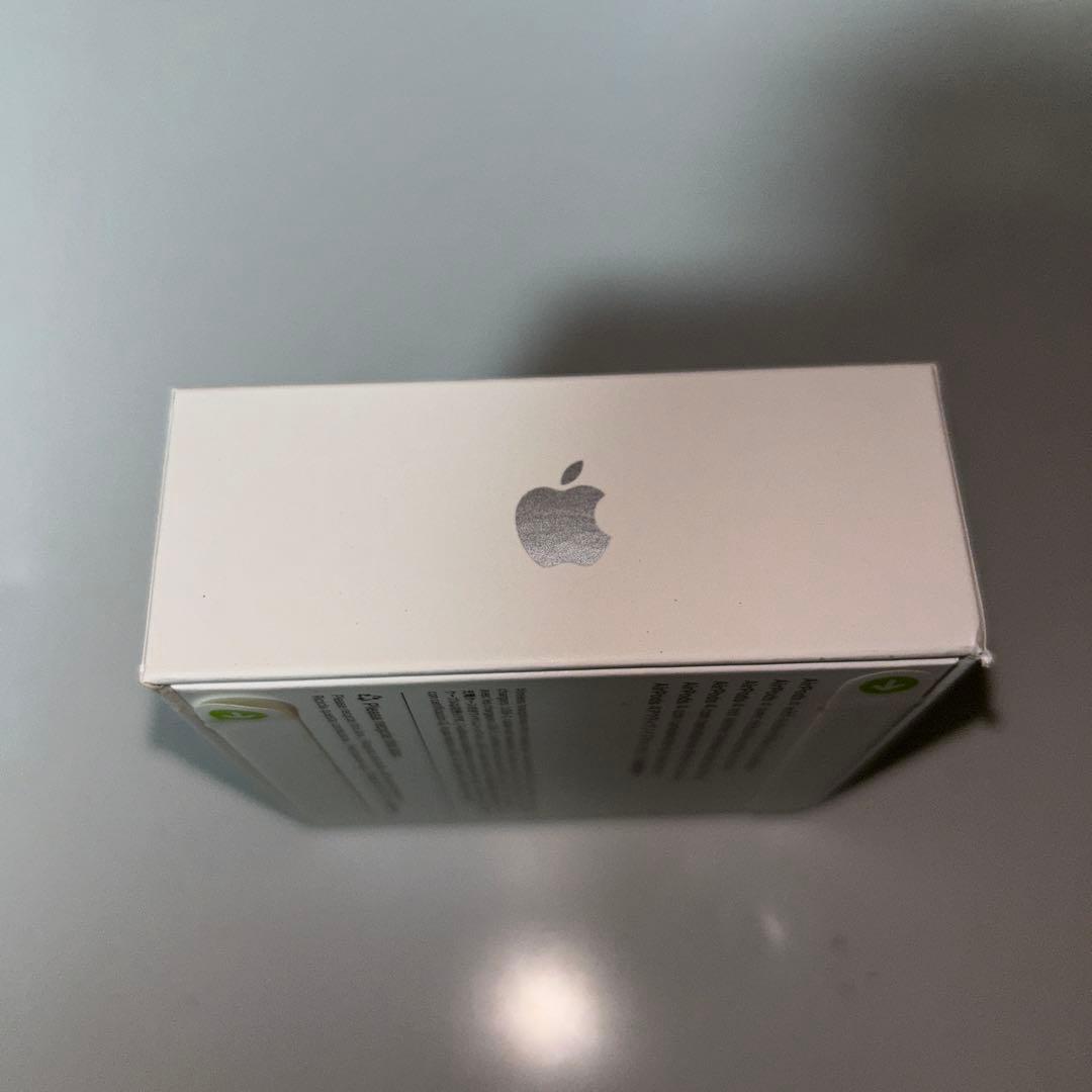 ☆新品未開封☆ AirPods 4 アクティブノイズキャンセリング機能付き