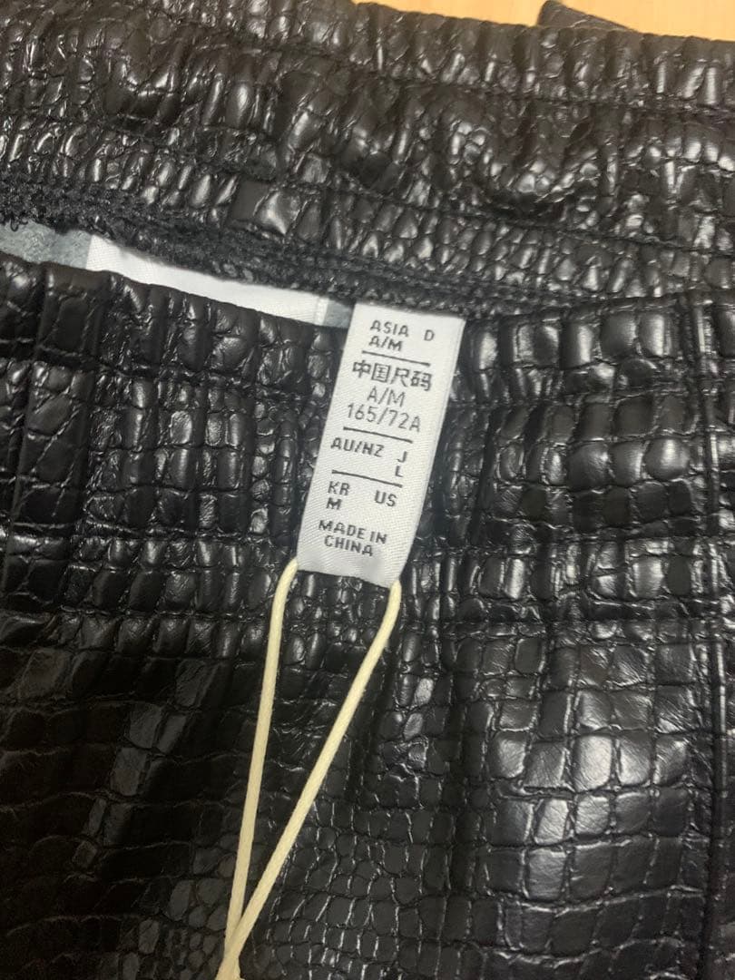 新品★アディダス オリジナルス★プレミアフェイクレザーパンツ★L★IY2913