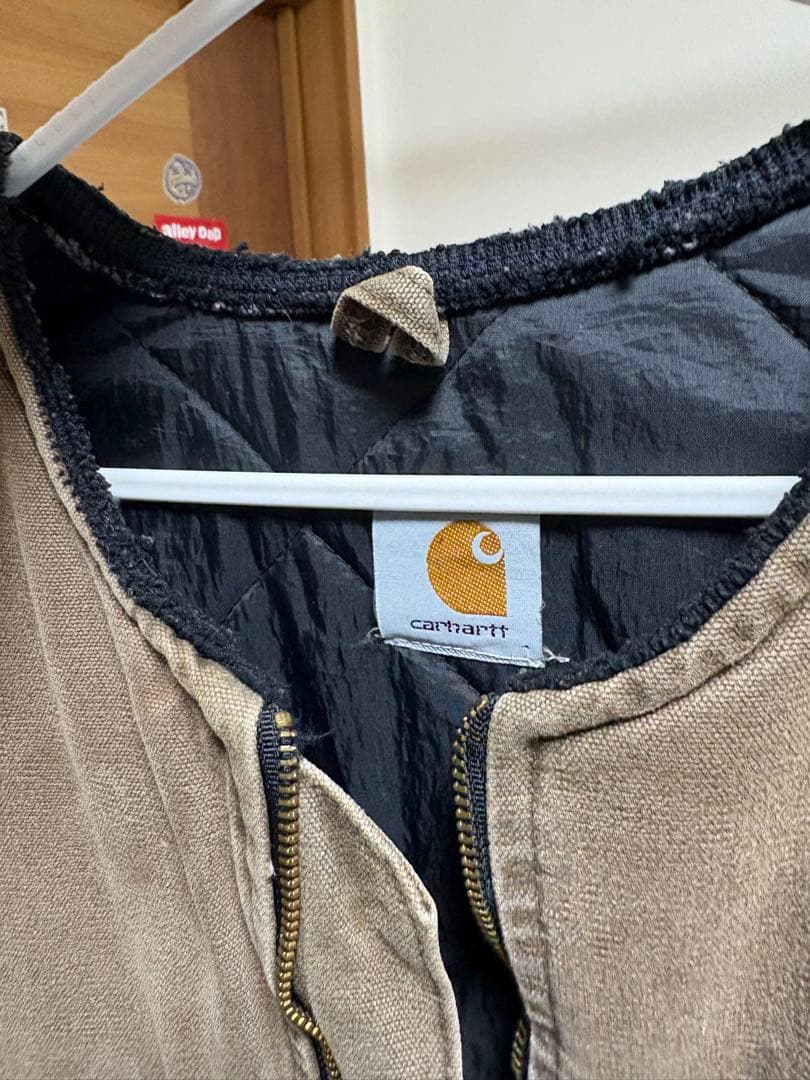 Carhartt ブラウン キルティングベスト