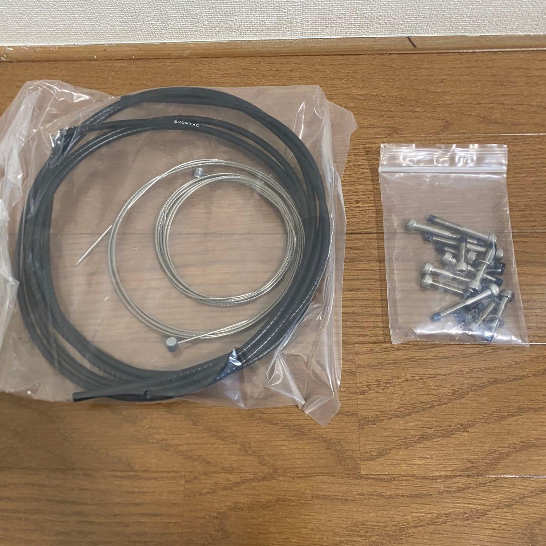 イコール　ブレーキキャリパー