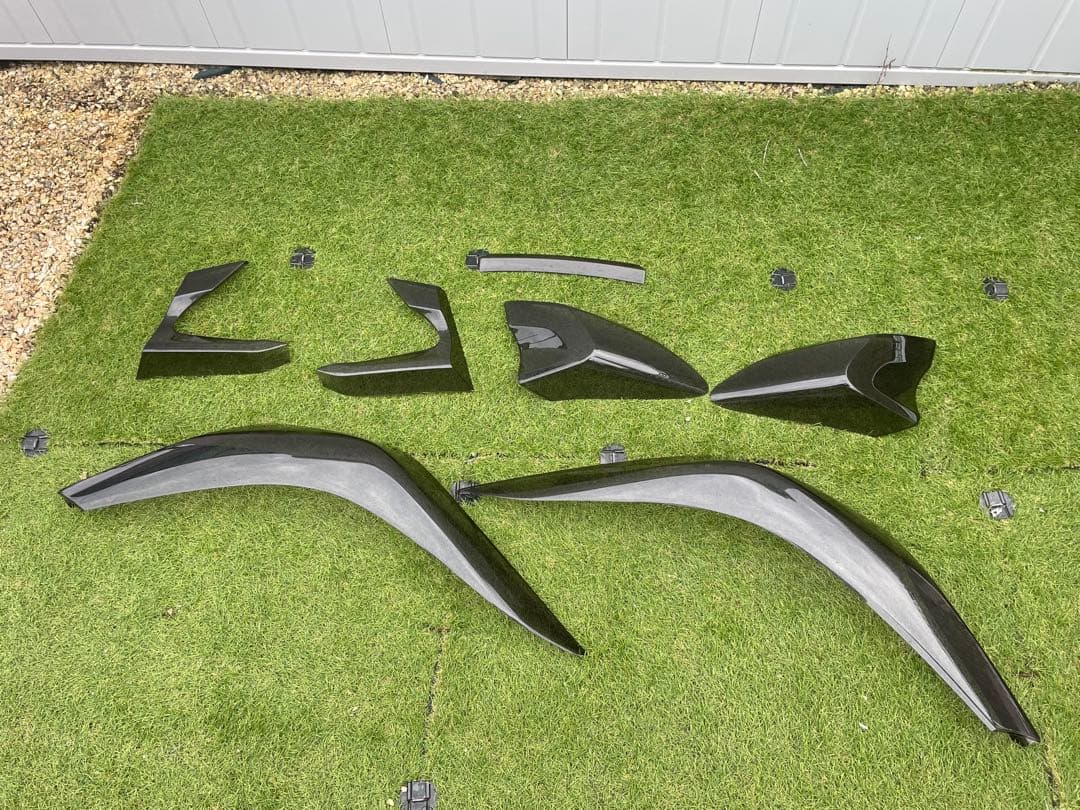 トヨタC-HR前期ハイブリッド専用　ヘッドライトカバー、テールランプカバー