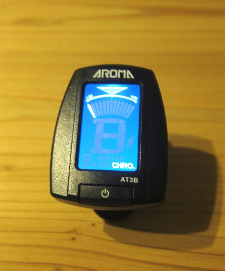 三線　沖縄　本皮強化張り 爪、ハードケース付　三味線　送料込み