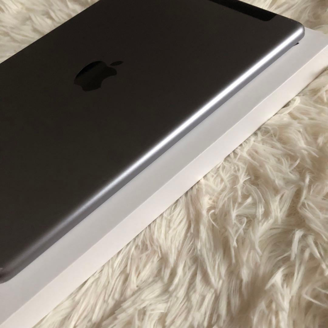 【早い者勝ち】iPad 第6世代 128GB SIMフリー【すぐ発送】