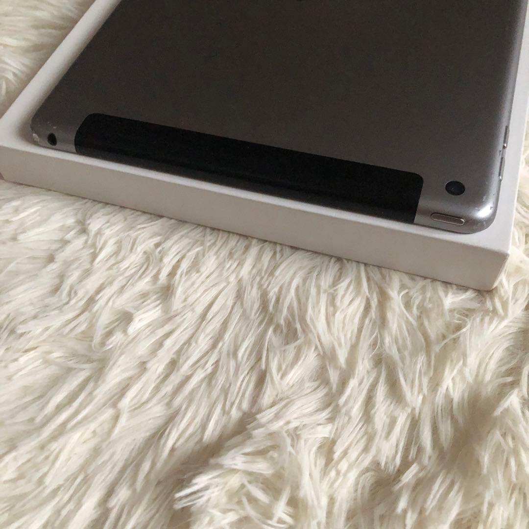 【早い者勝ち】iPad 第6世代 128GB SIMフリー【すぐ発送】