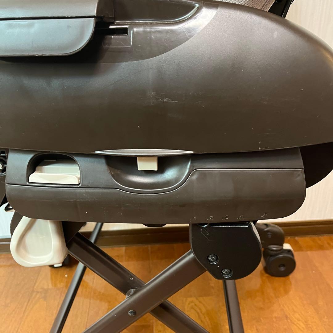 コンビ ネムリラ 4キャス ハイローチェア 手動タイプ Combi 限定モデル