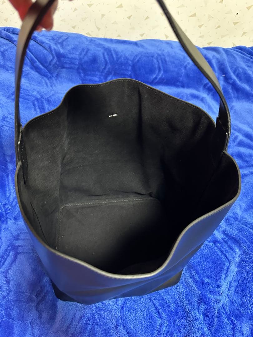 AURALEE AETA レザーショルダーバッグ