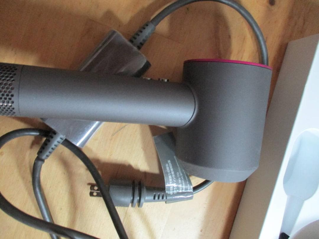 ダイソン　ヘアドライヤー　スーパーソニック　HD01　動作確認済み　美品