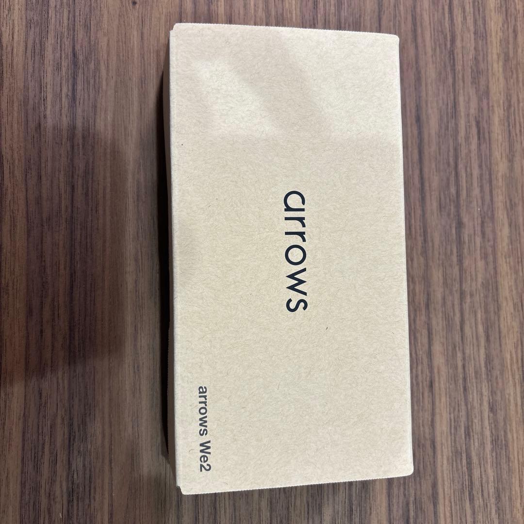未開封、新品　arrows We2