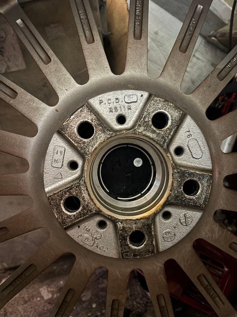 【中古品】CRIMSON RS CV FIN 20インチ　タイヤ4本セット！