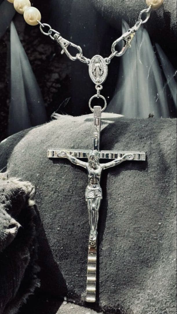 ★1点物★ジャンポールゴルチエ★ガラスパールロザリオネックレス