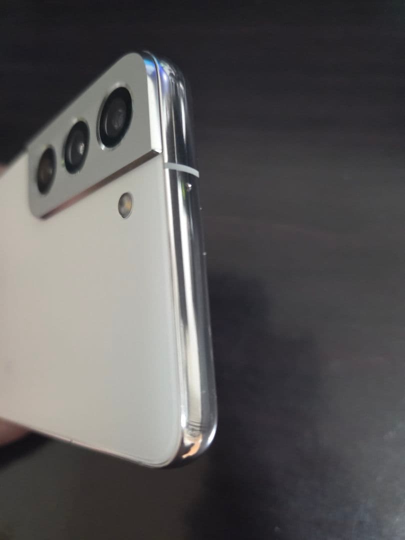 Samsung Galaxy S22 ホワイト ケース付き