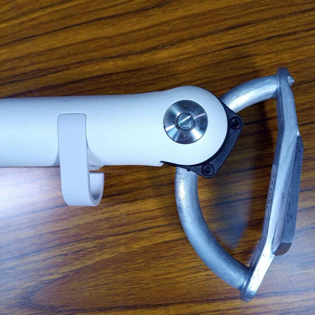 CBS Flo モニターアーム