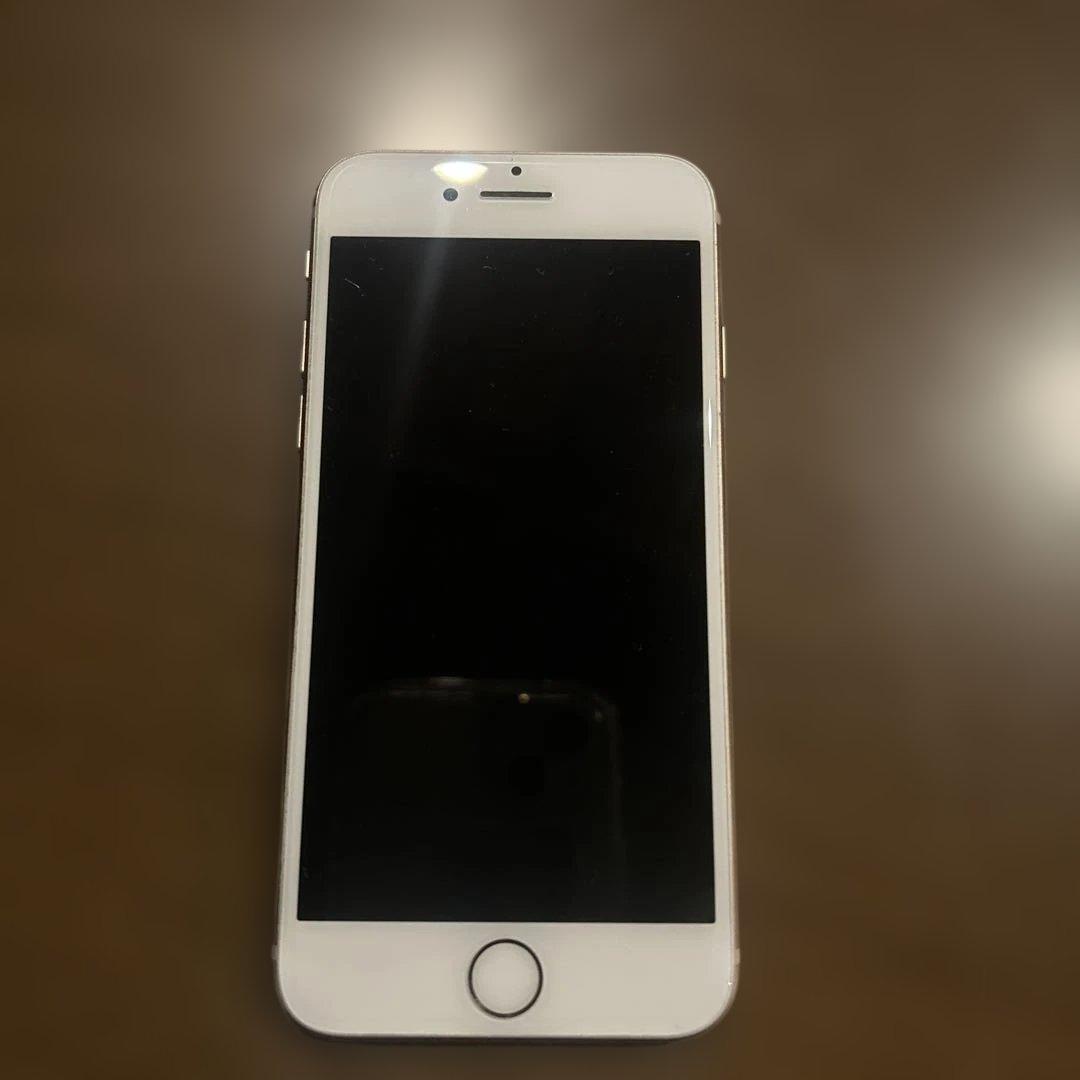 Apple iPhone8 本体　美品