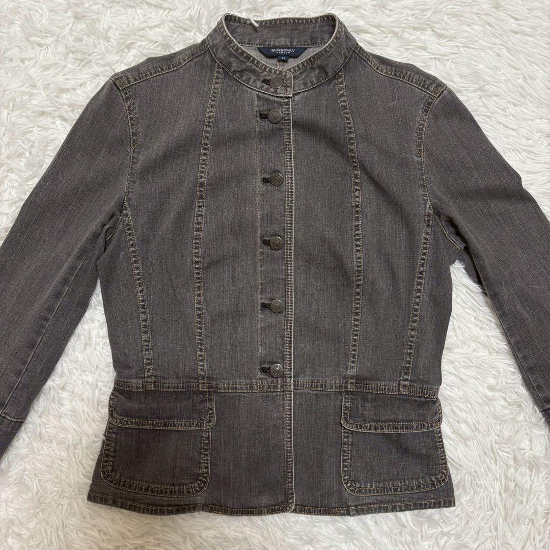 バーバリーロンドン ノーカラー デニムジャケット ノバチェック ロゴ刻印ボタン