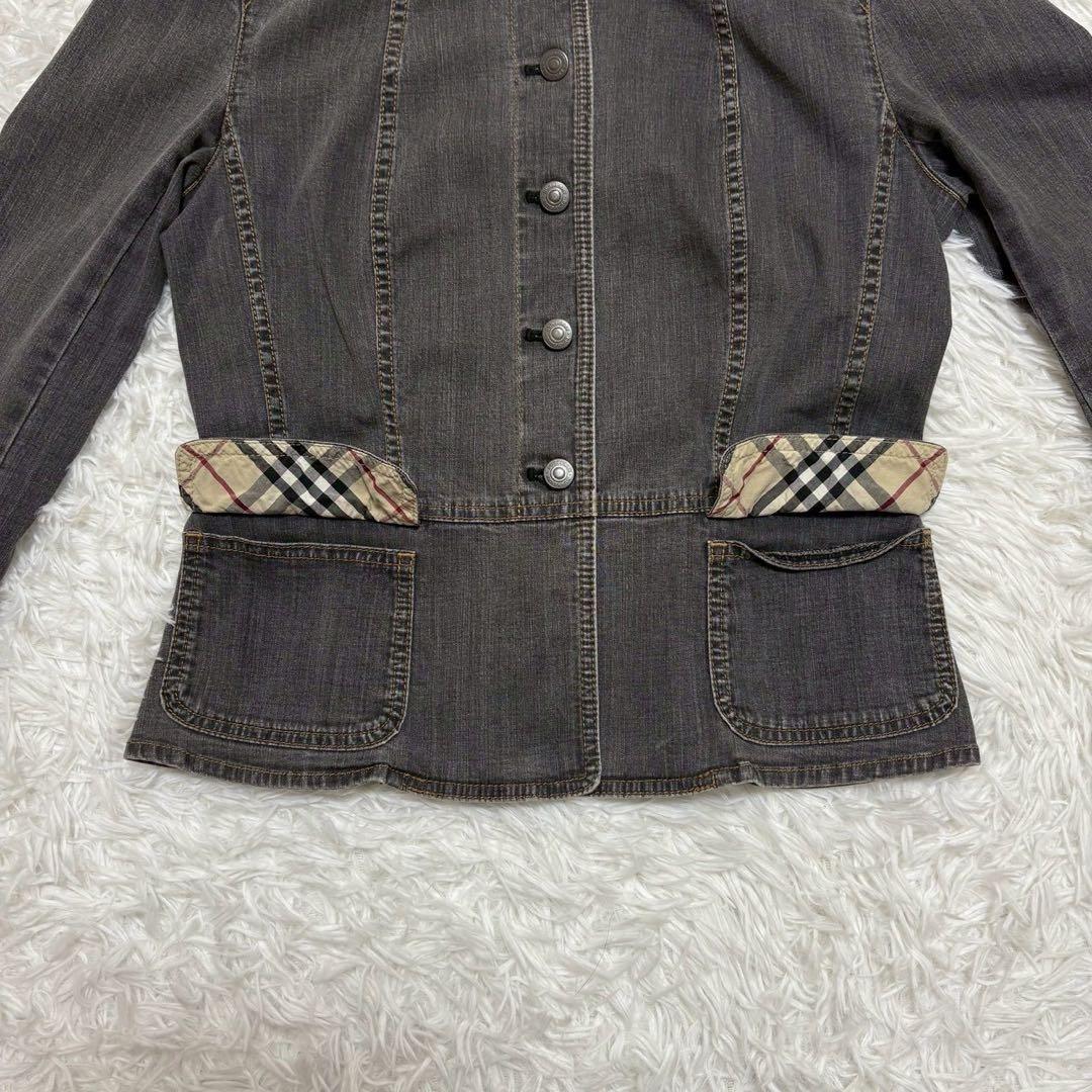 バーバリーロンドン ノーカラー デニムジャケット ノバチェック ロゴ刻印ボタン