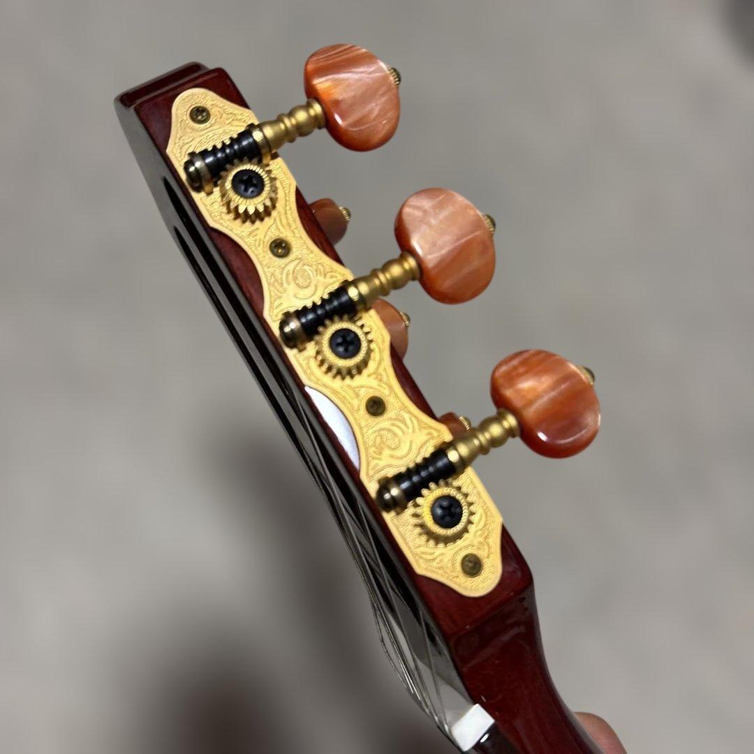 ヤマハ　SLG−100N サイレントギター　弦新品付