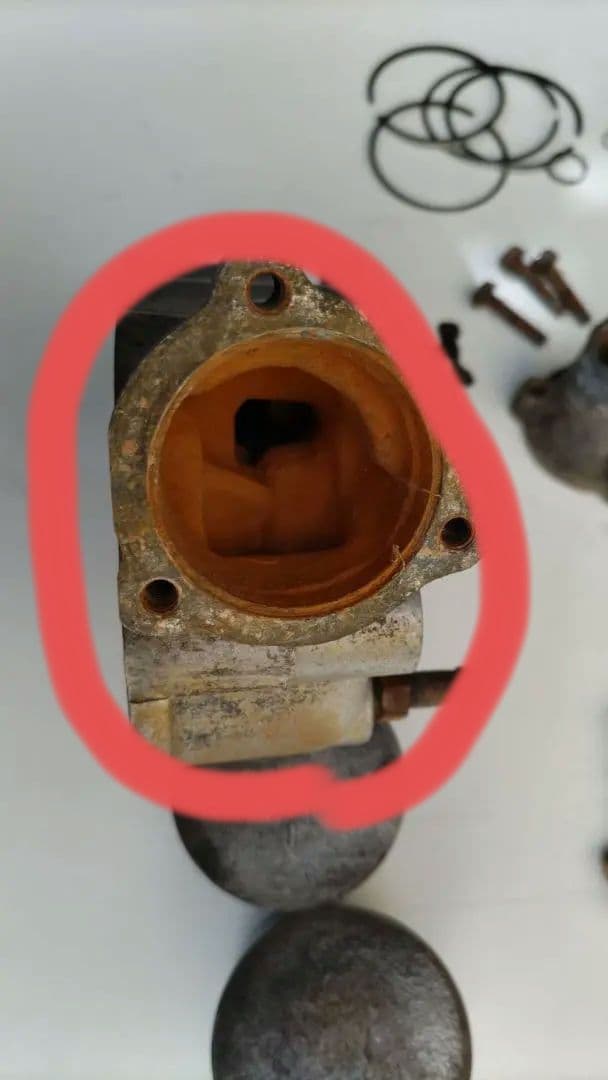 【kazu様　確認ページ】ジムニー 希少 ＬＪ20　シリンダヘッド　ピストン