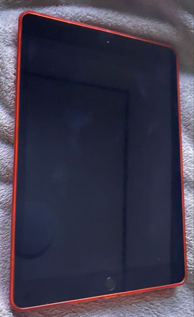 iPad 10.2インチ　ほぼ未使用