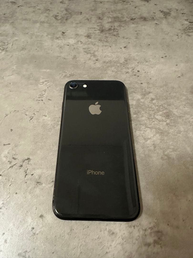 iPhone 8 256GB 本体
