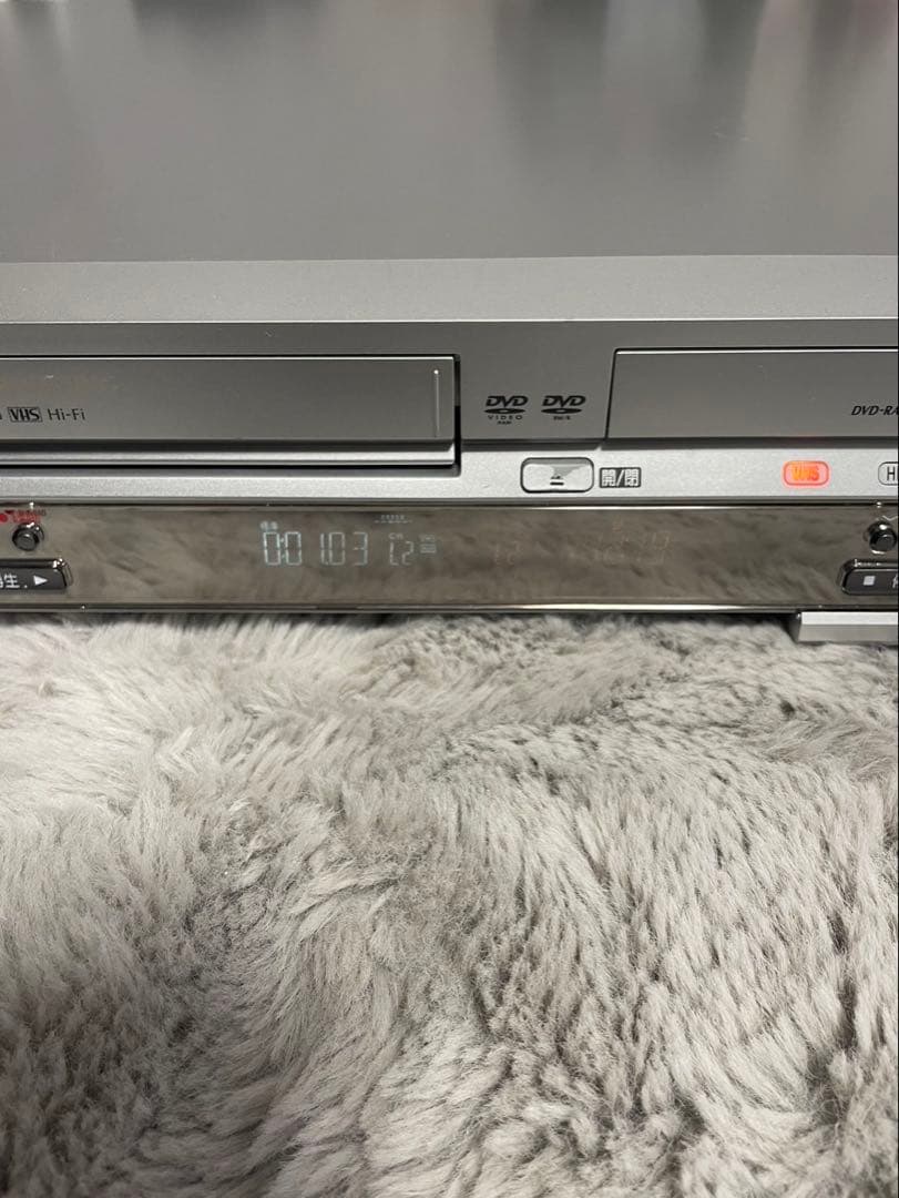 美品　Panasonic DIGA DMR-EH70V VHS・DVDプレーヤー