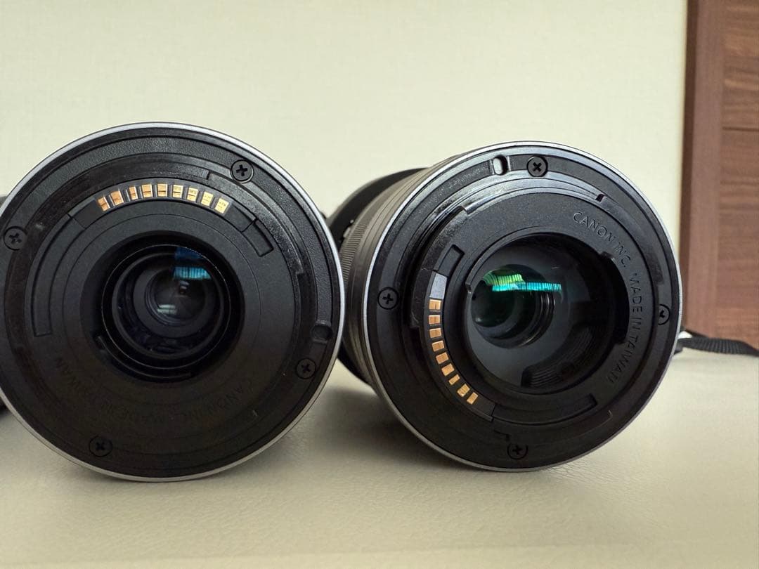 【箱あり】Canon EOS Kiss M2 ダブルズームキット ホワイト