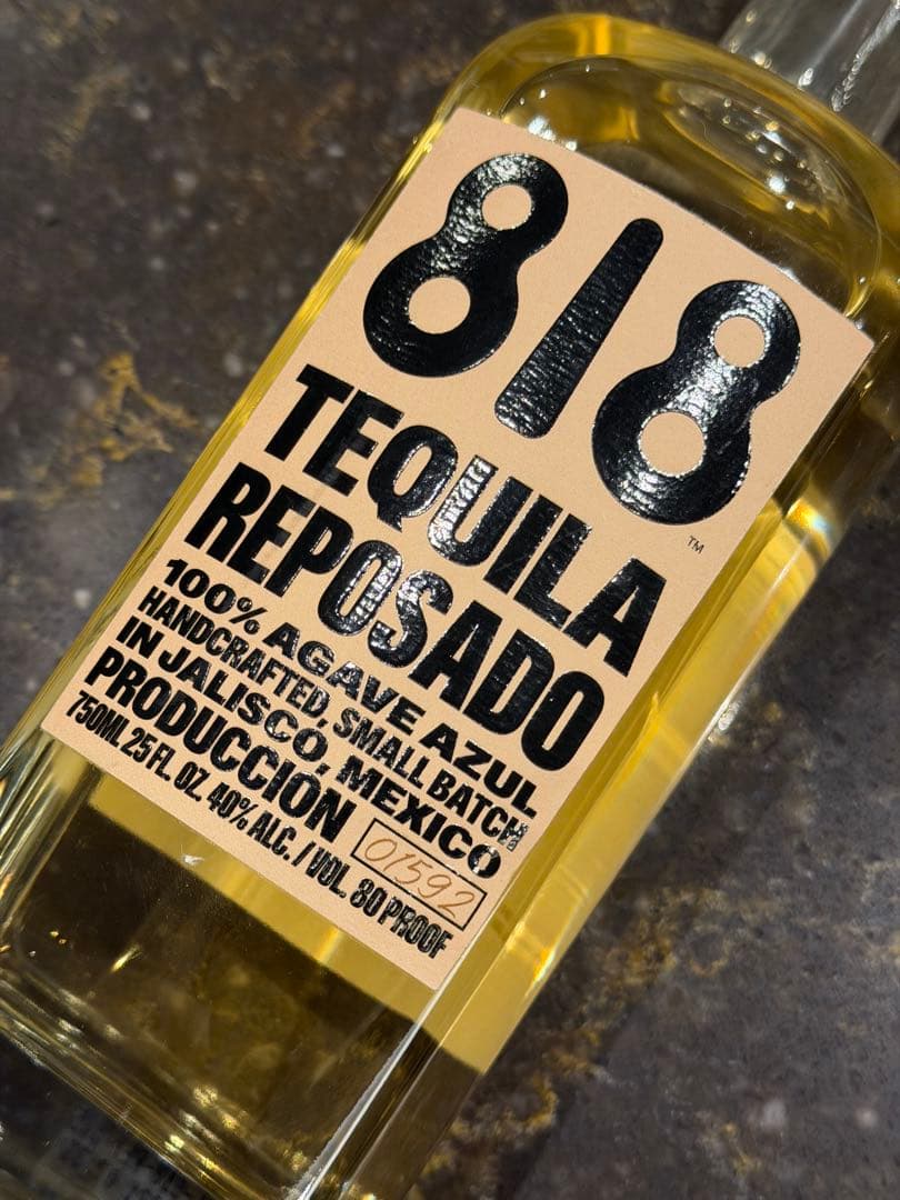 818 テキーラ レポサド 750ml 40%