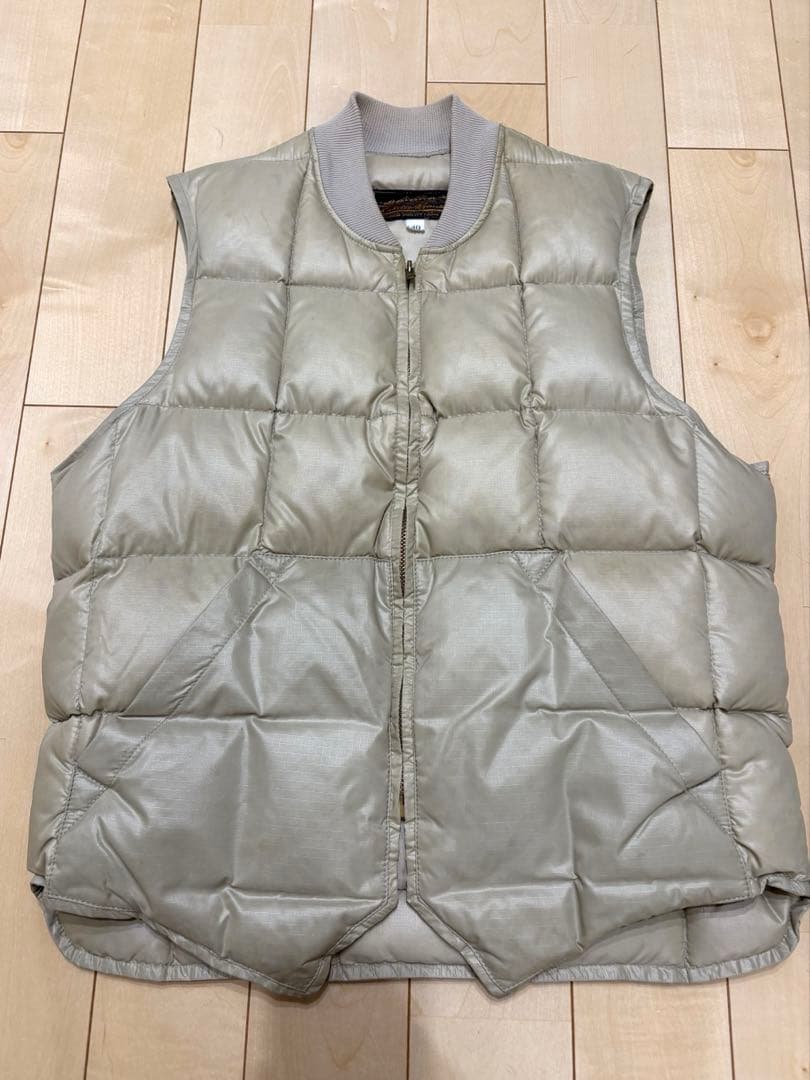 EDDIE BAUER ダウンベスト　70s 黒タグ　　ベージュ　ヴィンテージ