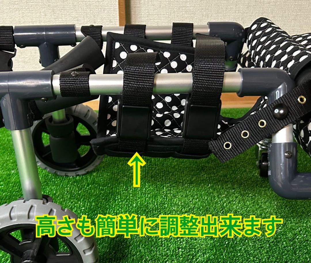 小型犬4輪歩行器　犬用車椅子　介護用　顎のせ枕付き　3〜4.5kg