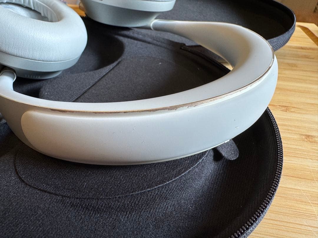 Bose ワイヤレスヘッドホン ホワイト NC700