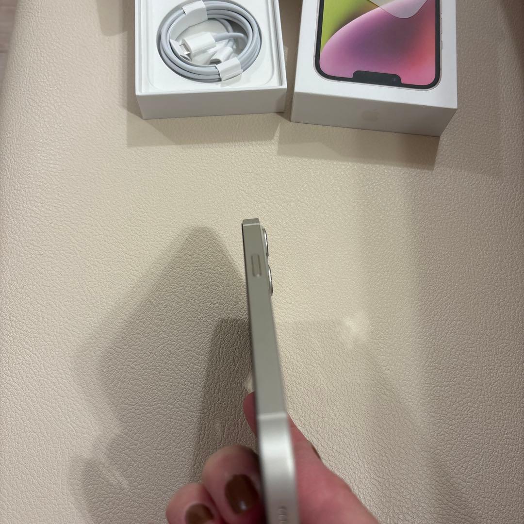 Apple iPhone 14 本体 ホワイト⭐︎箱シールケーブル付き⭐︎美品
