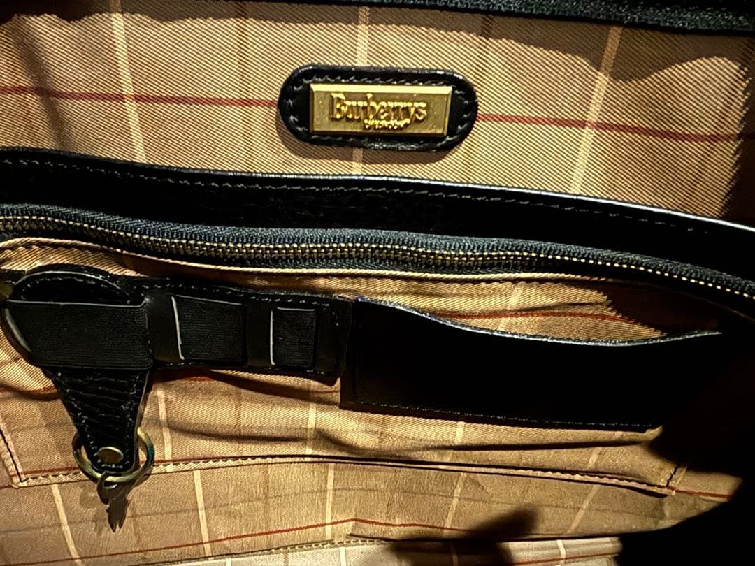 美品◾️バーバリー ブラックレザー ビジネスバッグ 鍵付き