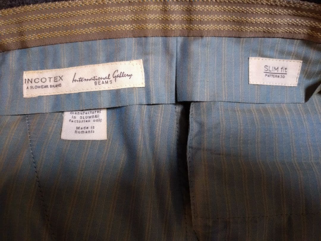 美品　INCOTEX　インコテックス　ウールパンツ　秋冬物 48 グレー
