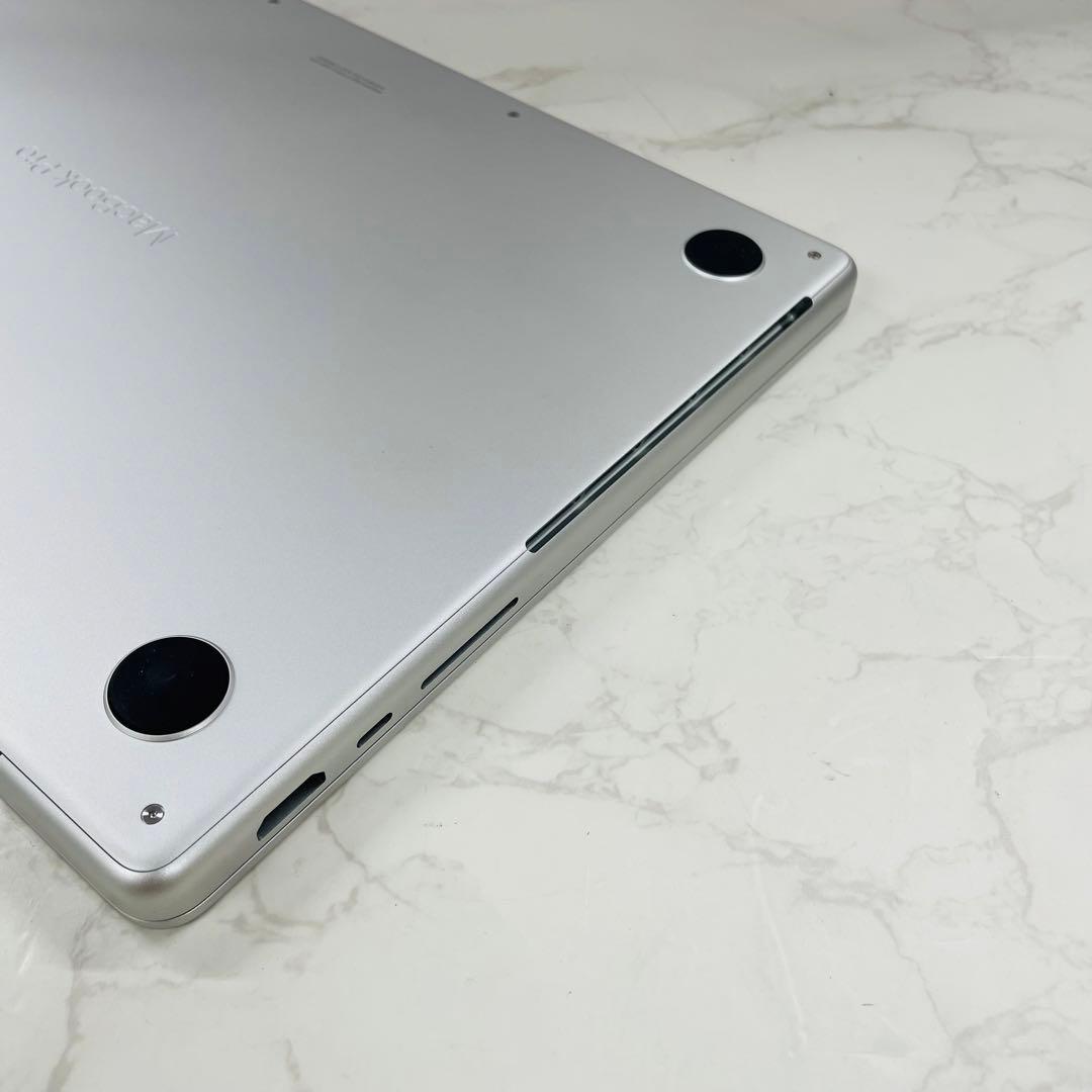 MacBook Pro 2023 M2 Pro 14インチ 16GB 512GB