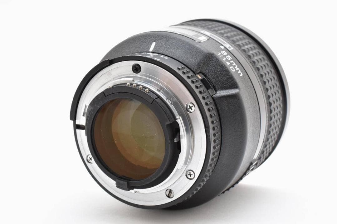 ★極美品★ ニコン AF Nikkor 85mm F1.4 D #376C