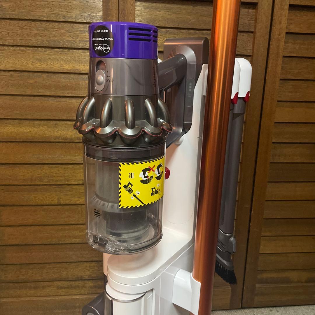 Dyson V10 fluffy クリーナー 本体 フルセット　長時間使える