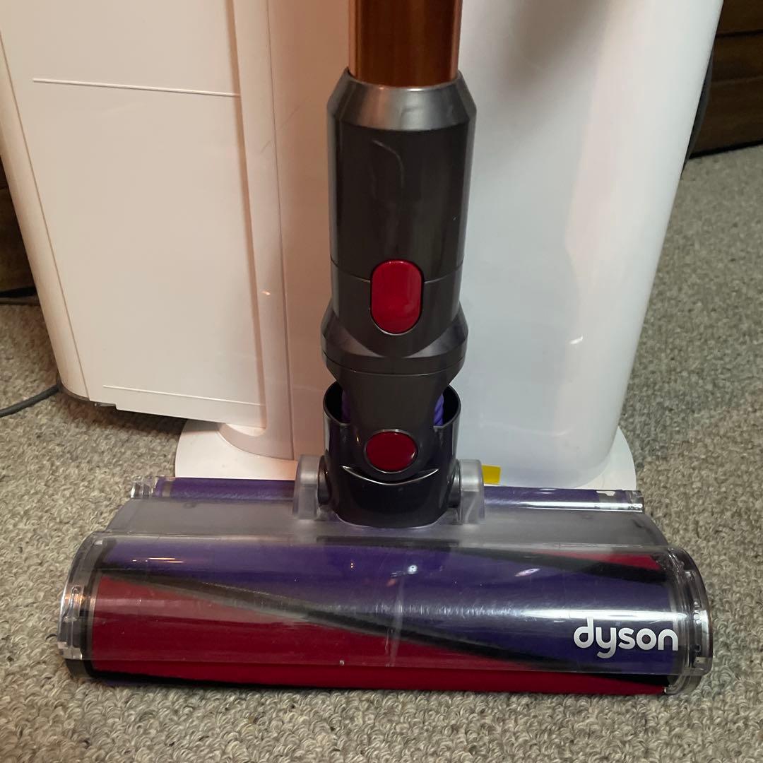Dyson V10 fluffy クリーナー 本体 フルセット　長時間使える