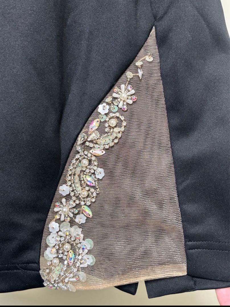 AR ビーズ装飾 ブラック タイトドレス