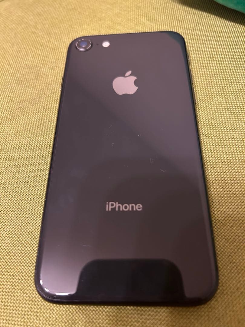 Apple iPhone 8 スペースグレイ 本体 docomo