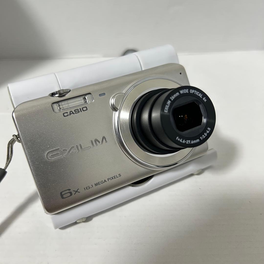 【極美品】CASIO EXILIM EX-Z780 コンパクト デジタル カメラ