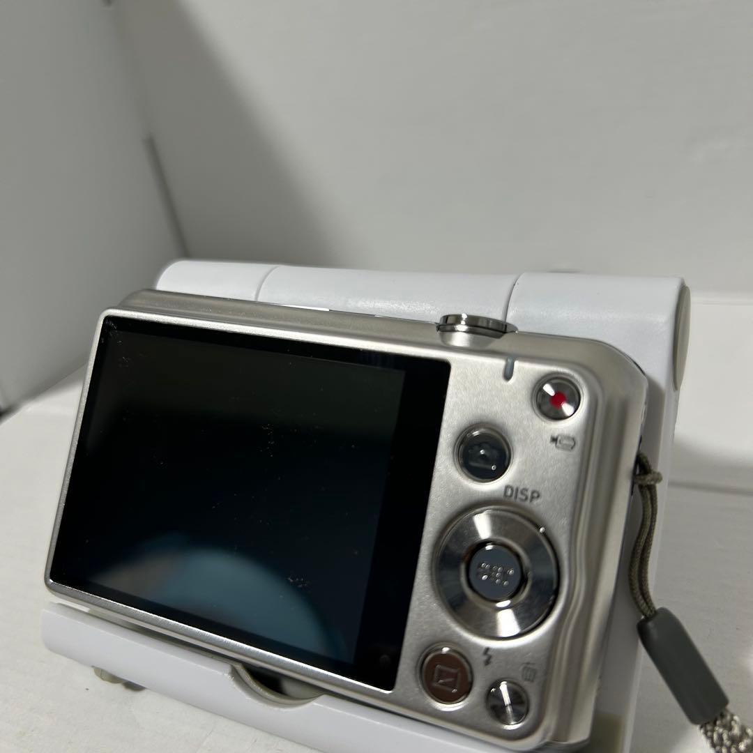 【極美品】CASIO EXILIM EX-Z780 コンパクト デジタル カメラ