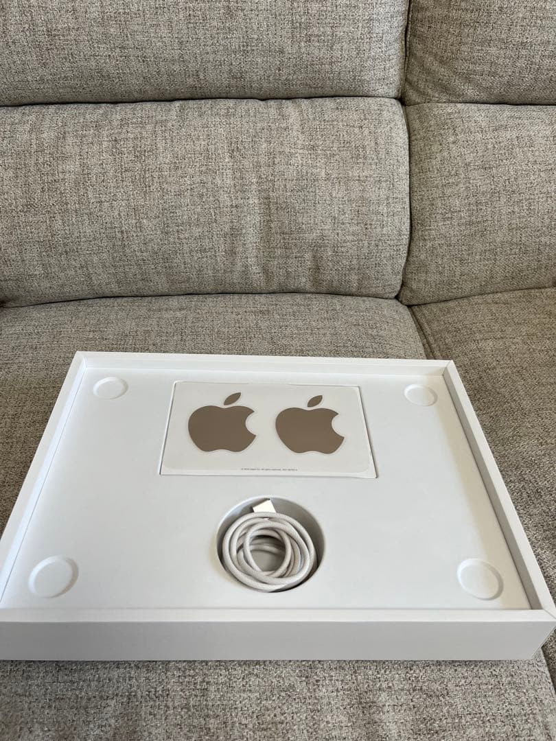 MacBook AirM2チップ/スターライト13.6インチ➕付属品