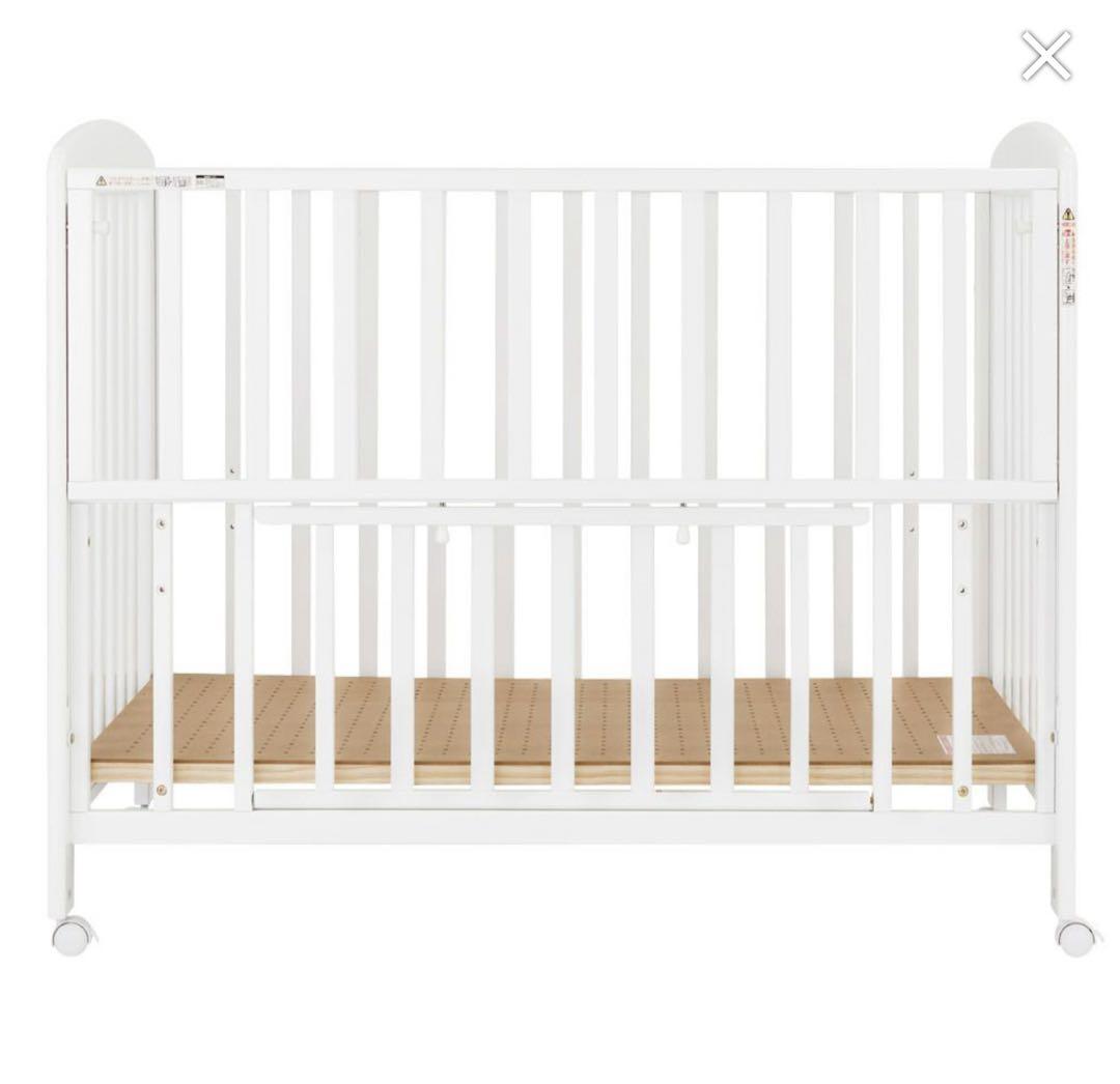 カトージ　ベビーベッド　70cm×120cm