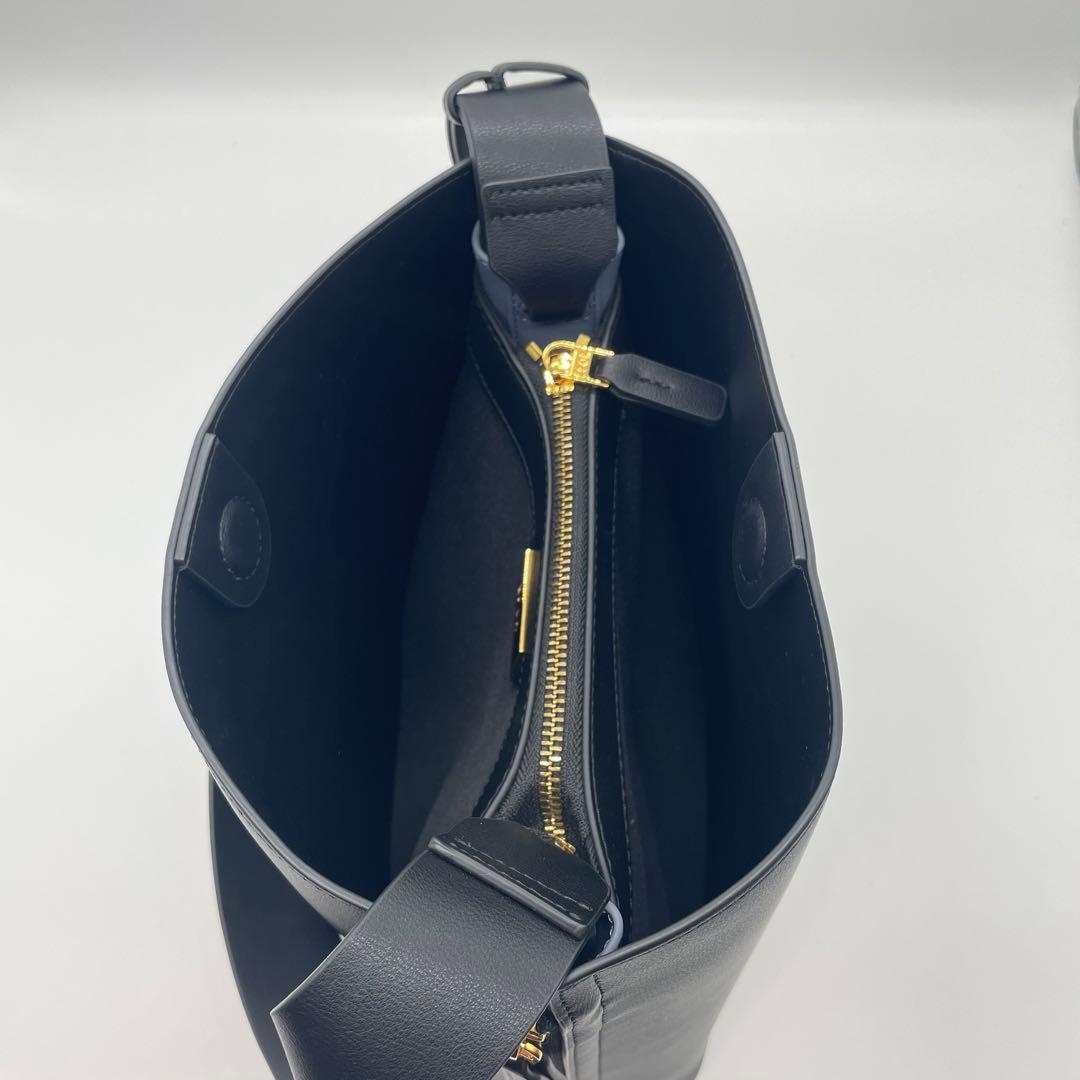 【美品】E'POR Y BAG midium ブラック ショルダーバッグ