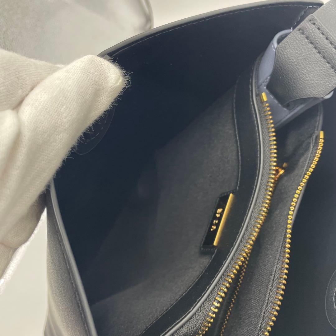 【美品】E'POR Y BAG midium ブラック ショルダーバッグ